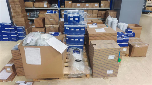 鉑金斯發(fā)動(dòng)機(jī)四配套多少錢(qián)