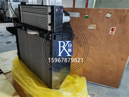 卡特3512水箱散熱器芯：發(fā)動機的“清涼守護者”